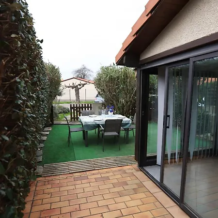 Tatil Evi Sur Jolie Maison Avec Terrasse Et Piscine